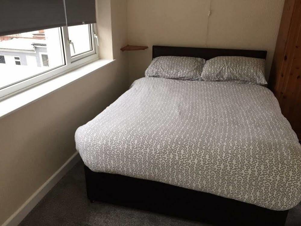 Twelve Apartments Blackpool Eksteriør bilde