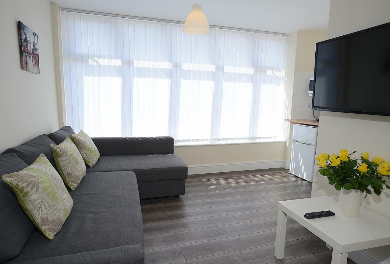 Twelve Apartments Blackpool Eksteriør bilde